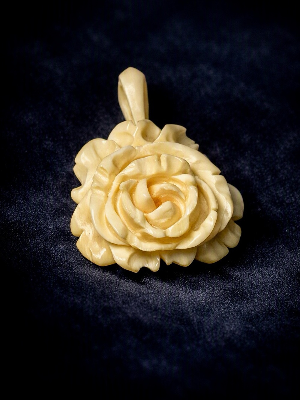Hand-Carved Bone, Cream Rose Pendant Necklace - 1940’s